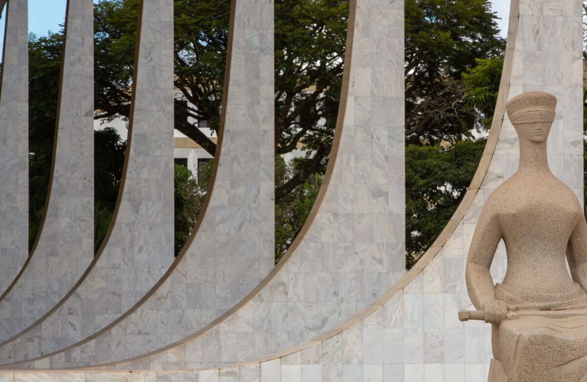 Ex-chefe da FAB confirma que general alertou Bolsonaro sobre prisão 