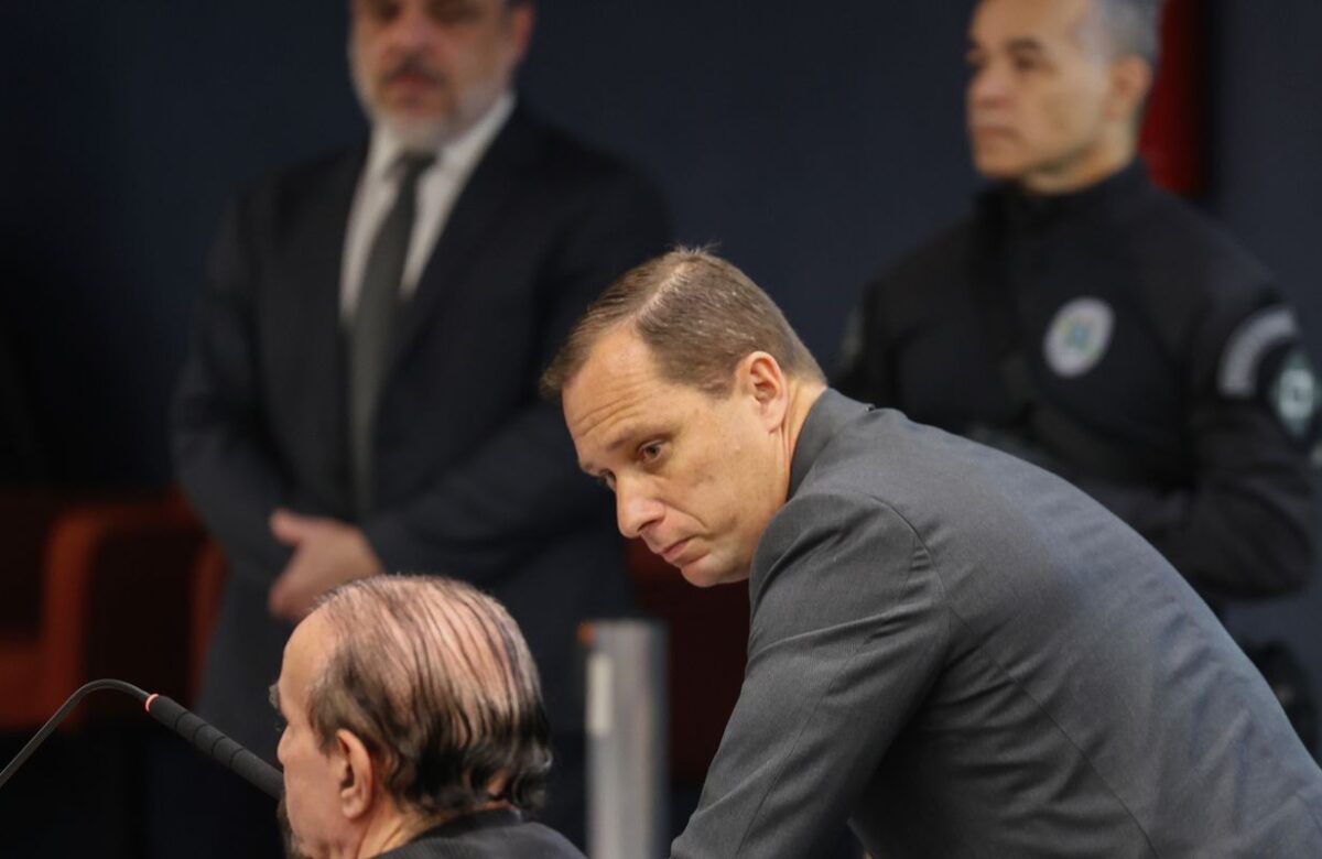 Cid diz que entregou dinheiro em sacola a pedido de Braga Netto