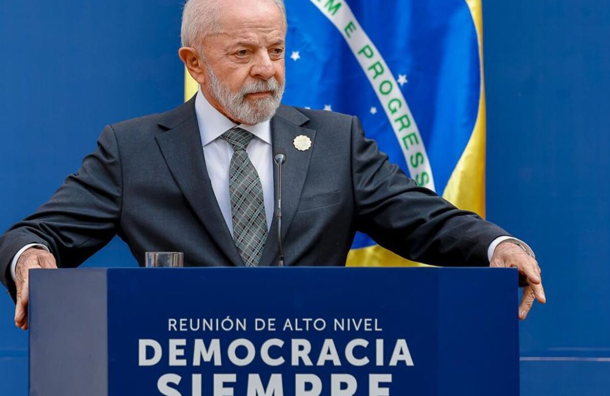 Democracia corre risco como no período nazista, diz Lula