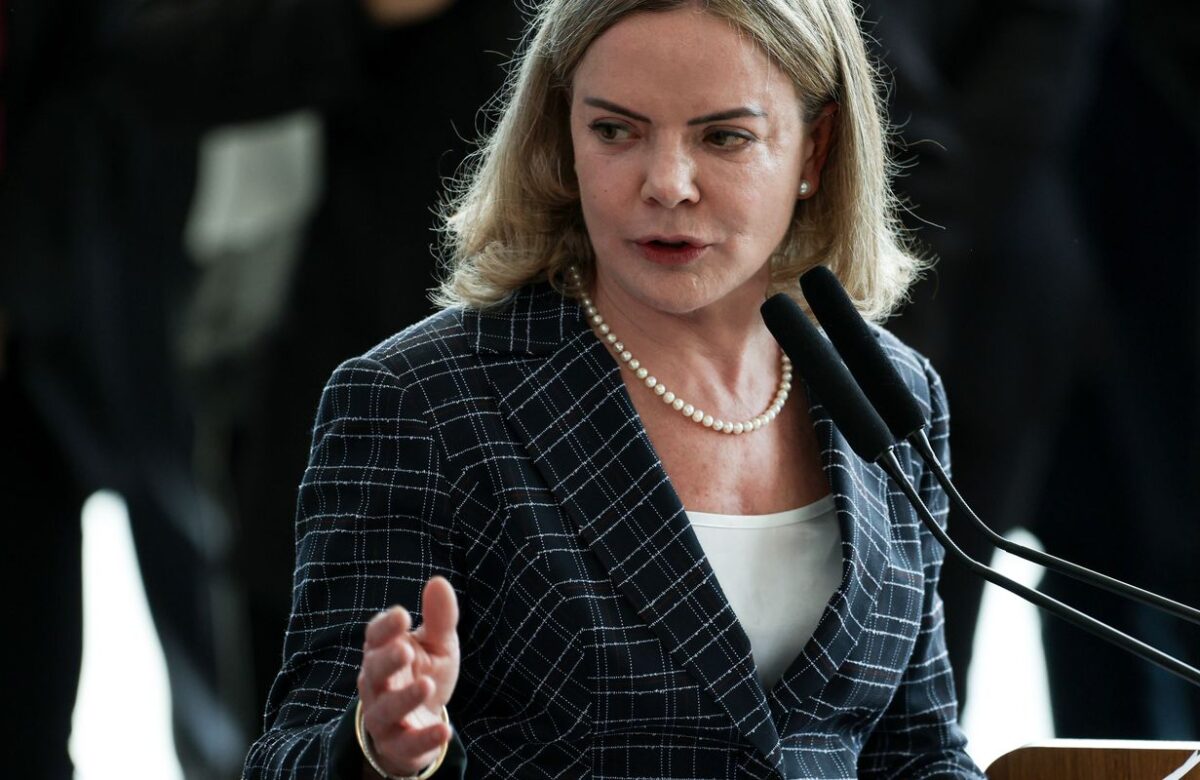 Derrite como relator do PL Antifacção contamina debate, diz Gleisi   