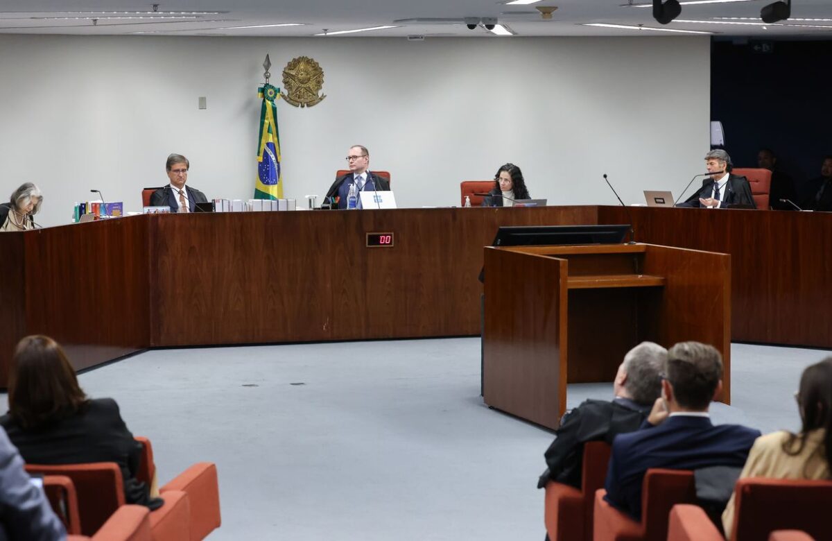 STF inicia interrogatório de ex-aliados de Bolsonaro na trama golpista