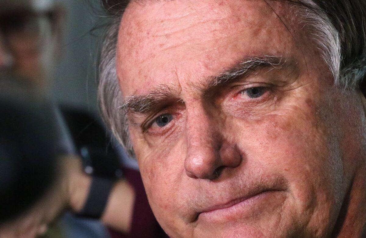 Bolsonaro pede a Moraes autorização para realizar exames médicos 