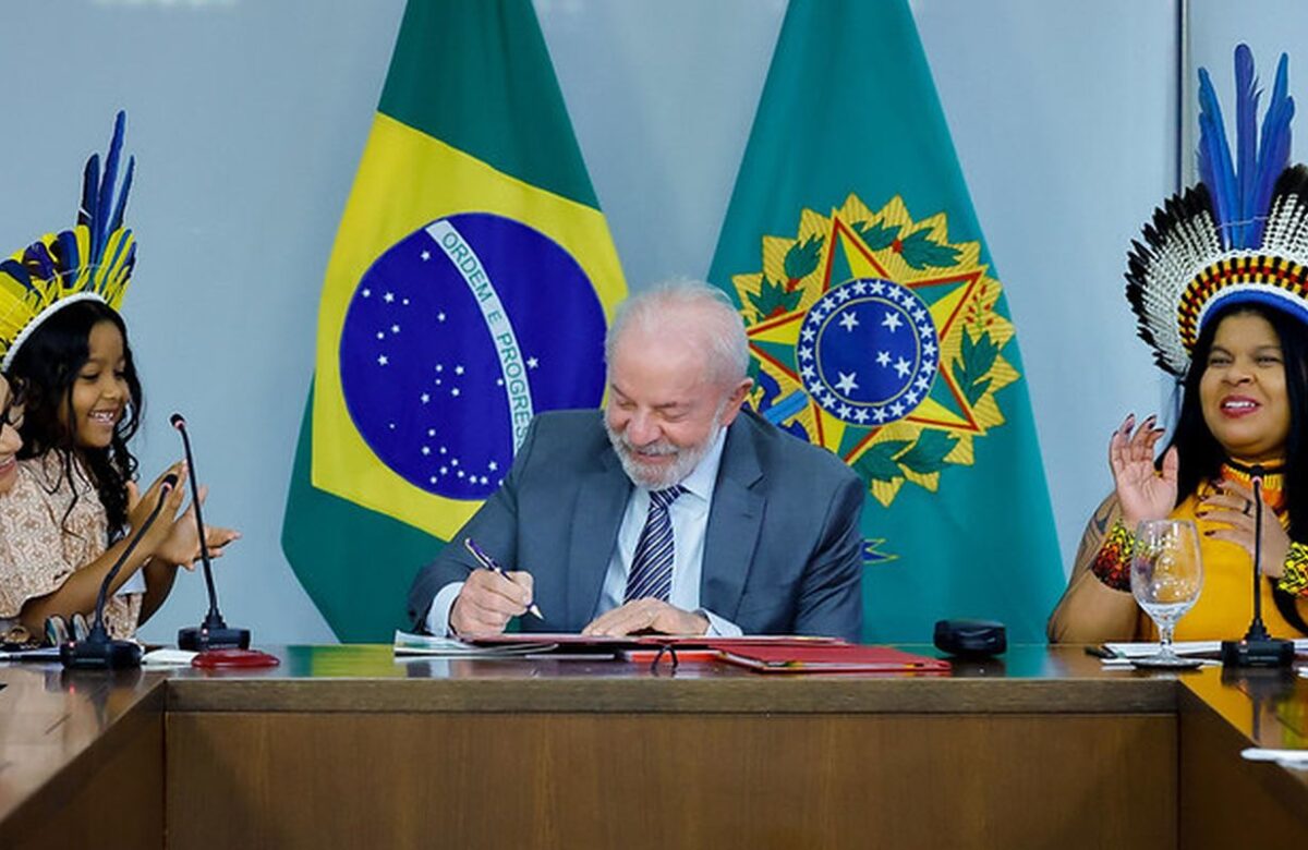 Lula homologa três novas terras indígenas no Ceará