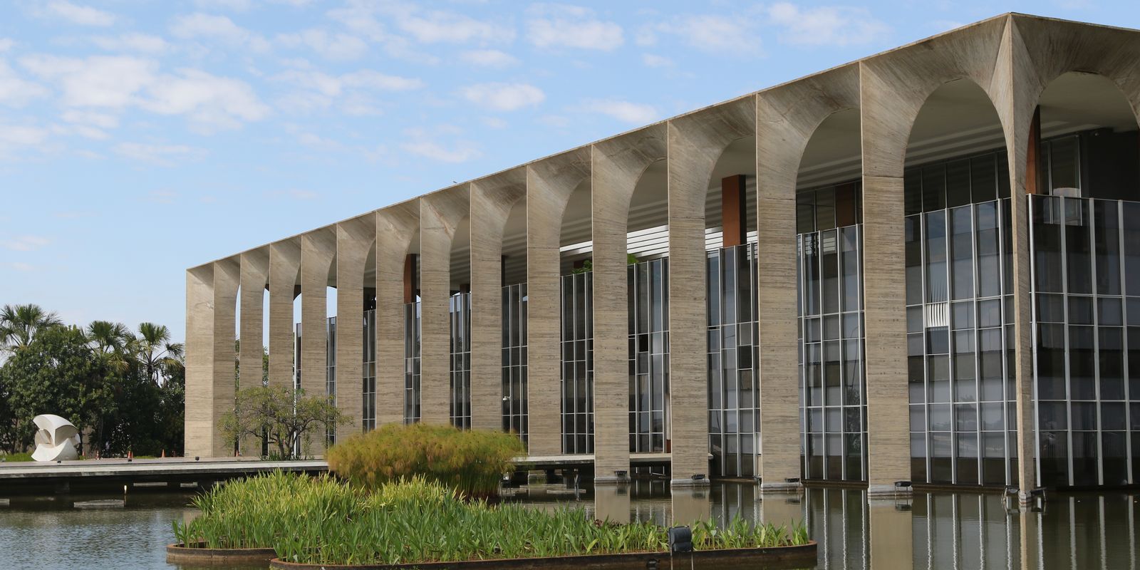 MRE chama de "inverdades" declarações de ministro de Israel sobre Lula