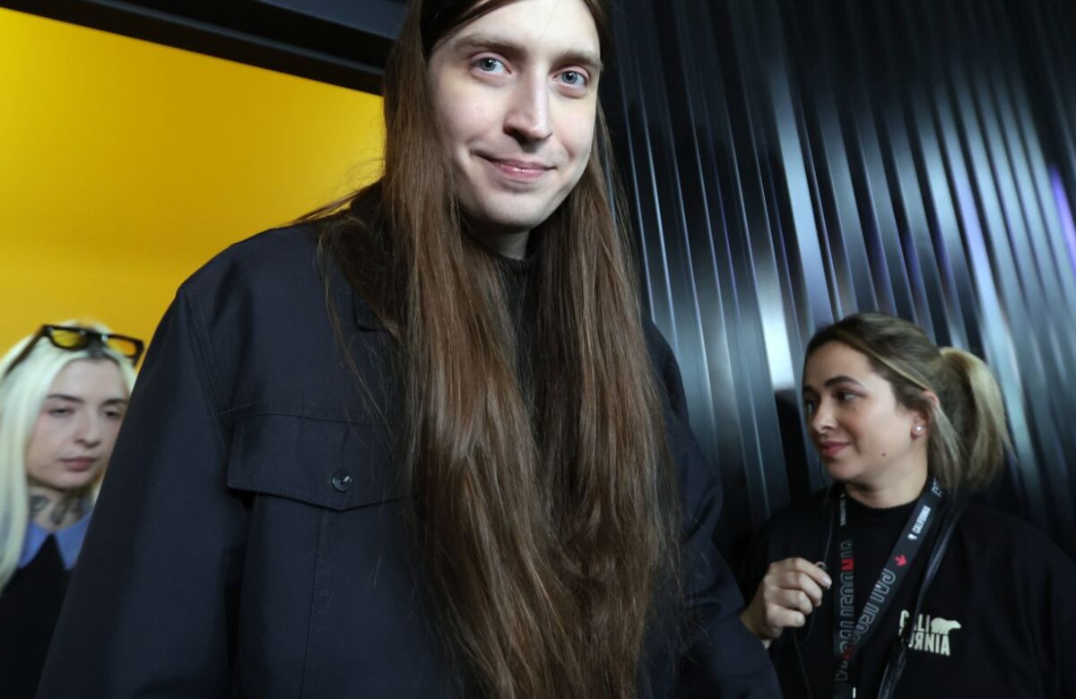 Polícia prende, em Olinda, suspeito de ameaçar influenciador Felca