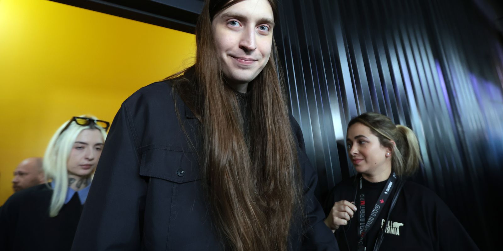 Polícia prende, em Olinda, suspeito de ameaçar influenciador Felca