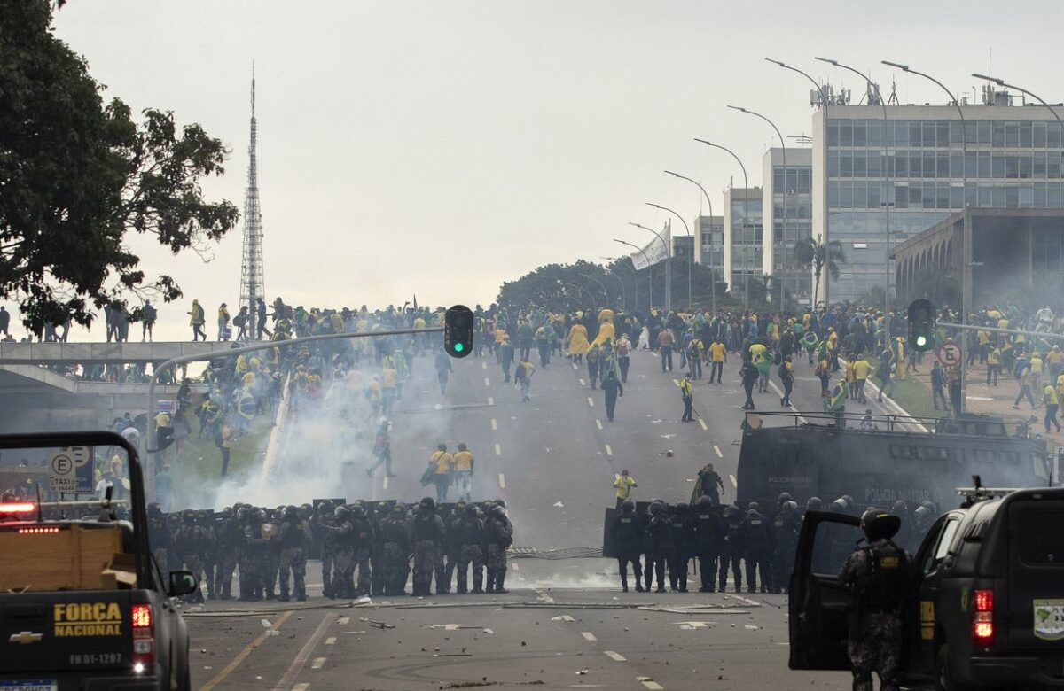 STF responsabilizou 1.190 pessoas por atos antidemocráticos de 2023