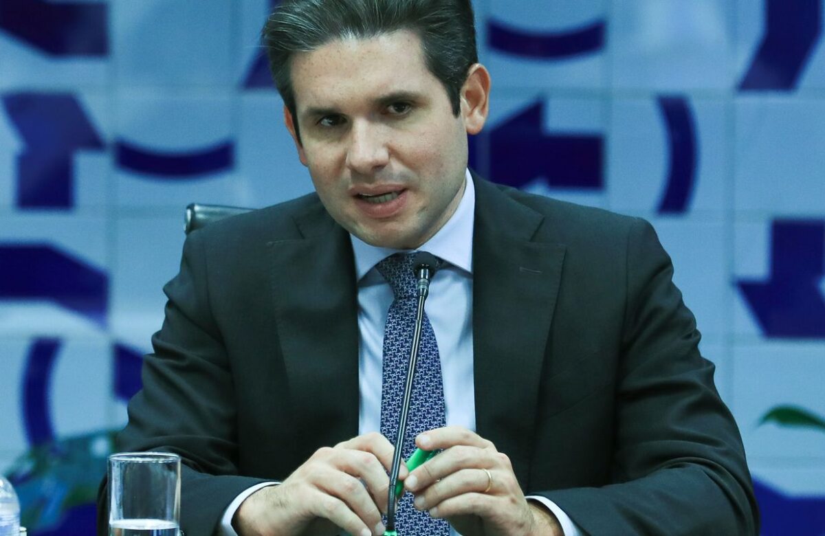 Câmara pauta MP da tarifa de energia gratuita para 18 milhões