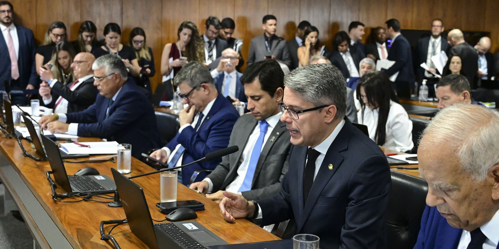 PEC da Blindagem abre portas do Congresso ao crime, diz relator