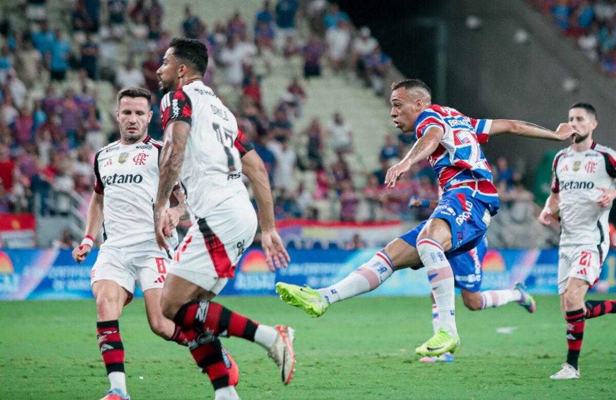 Flamengo tropeça e Palmeiras pode abrir na liderança do Brasileirão
