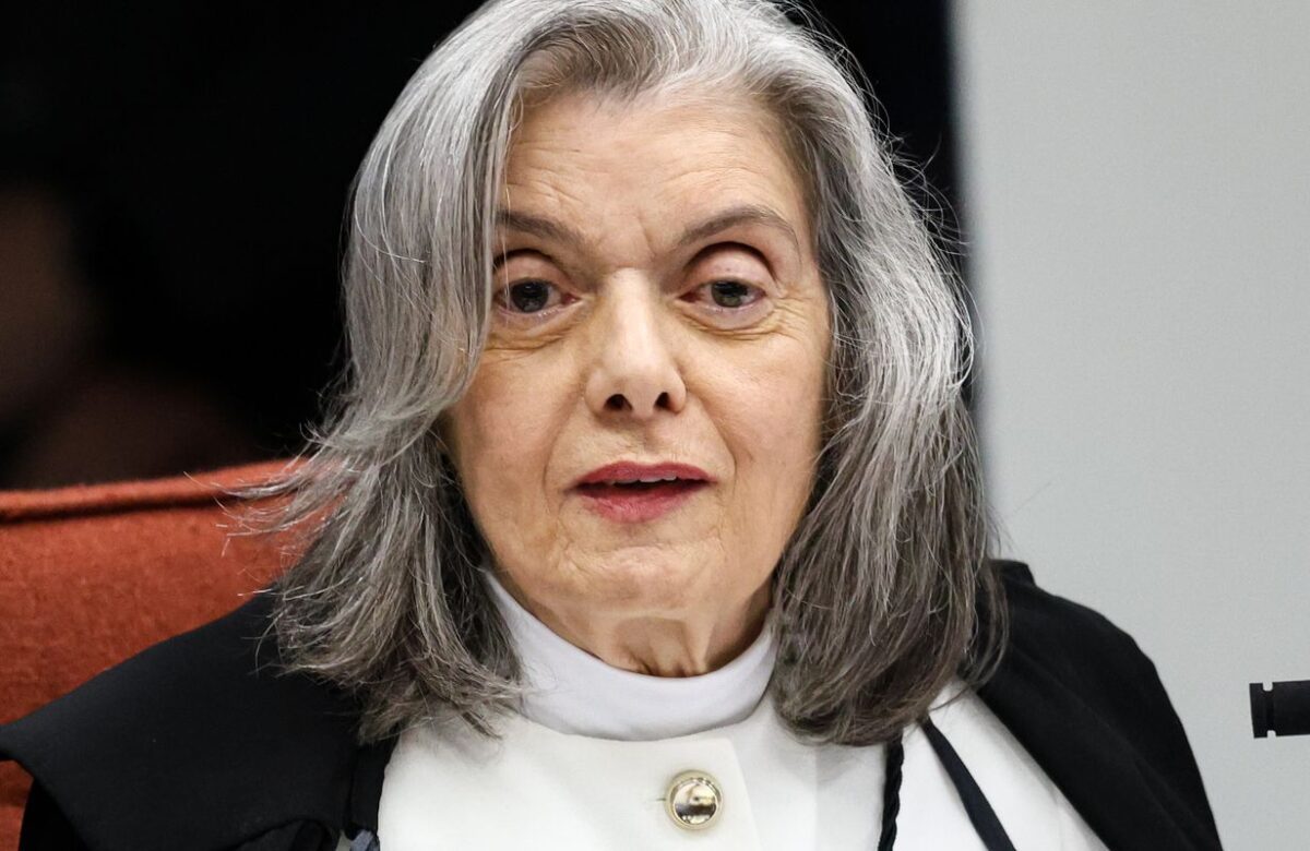 Todos sabem minha posição sobre mulheres no STF, diz Carmén Lúcia