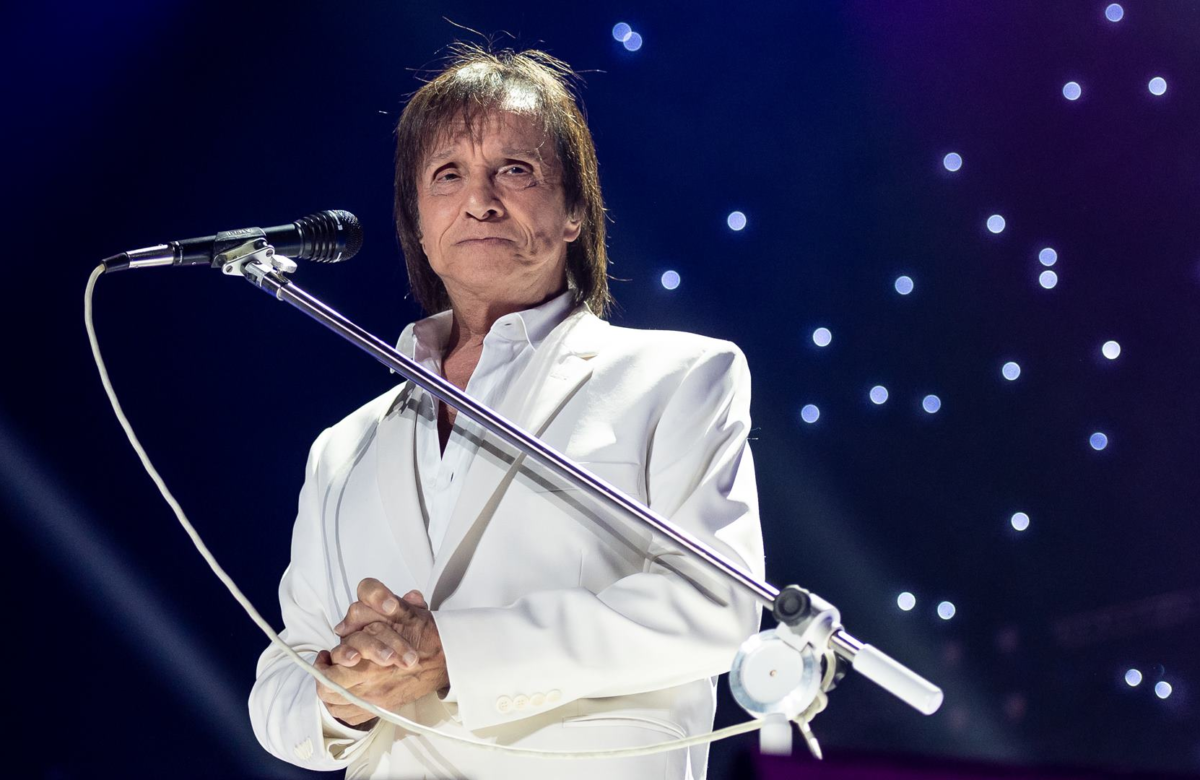 Roberto Carlos terá estação própria de rádio para tocar suas músicas