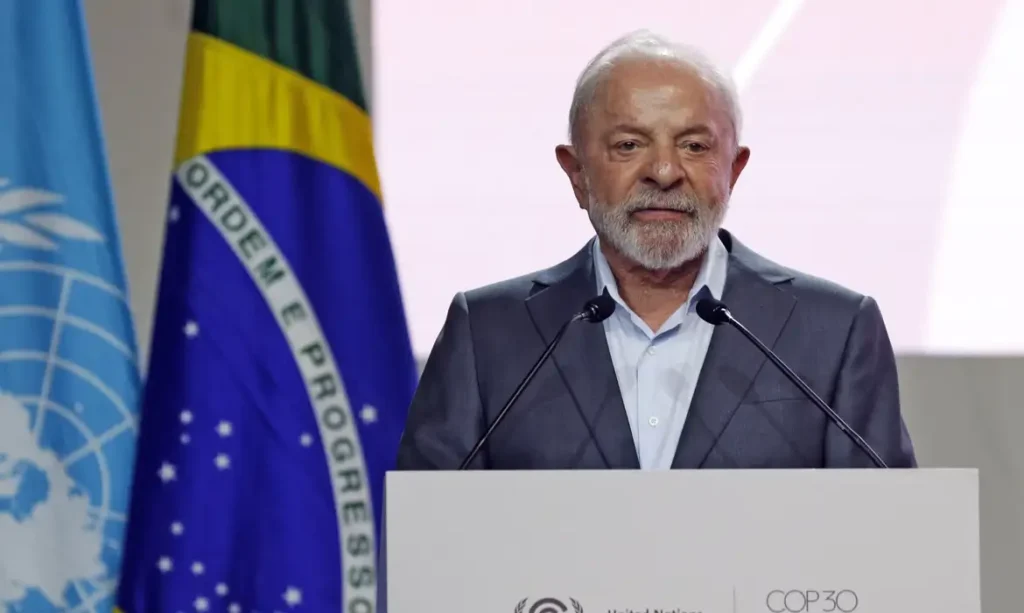 Lula deixa Belém e não participa do segundo dia da COP30; veja a programação desta terça