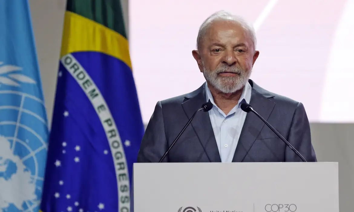 Lula deixa Belém e não participa do segundo dia da COP30; veja a programação desta terça