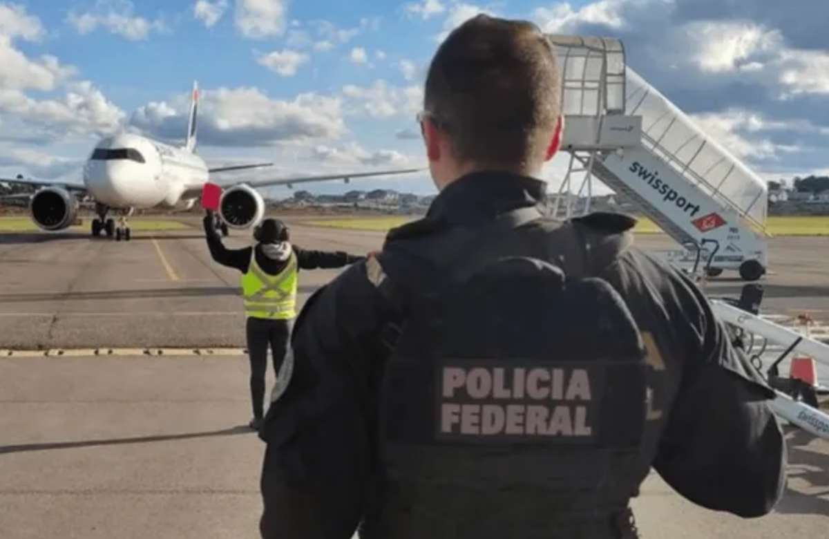 PF prende mulher que viajou usando identidade de outra pessoa