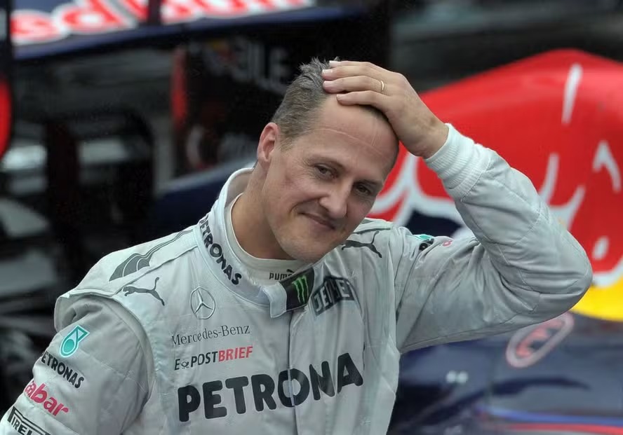 Michael Schumacher ‘não está acamado’, diz jornal inglês sobre estado de saúde de lenda da Fórmula 1