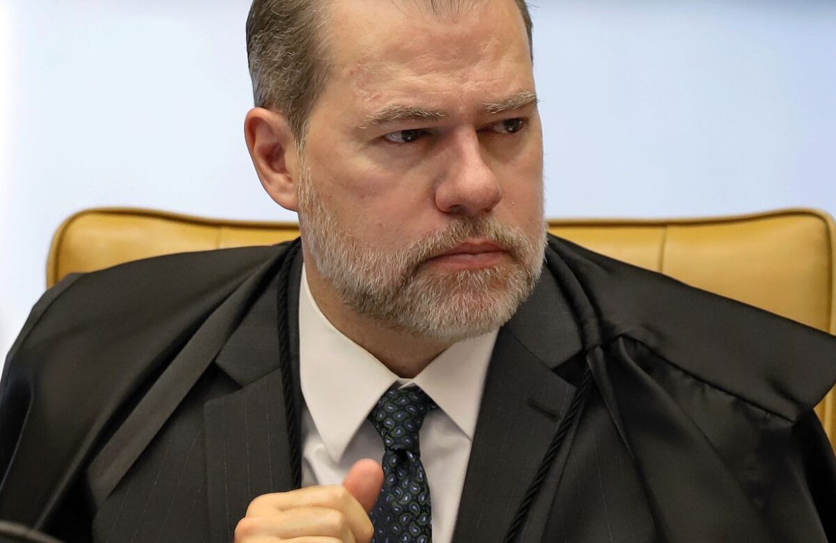 PF pede a Fachin suspeição de Toffoli no inquérito do Banco Master