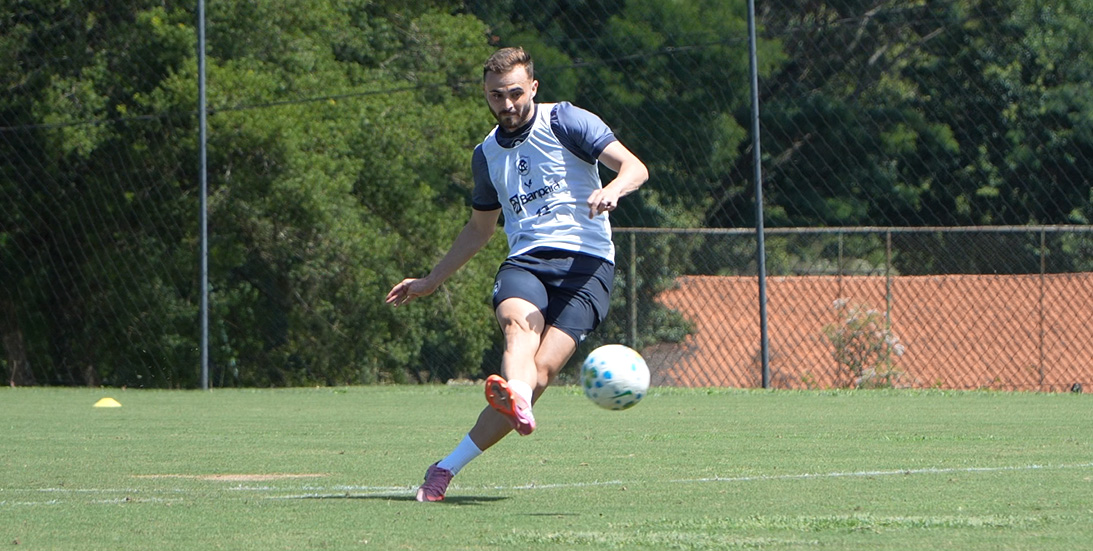 Remo anuncia a contratação do atacante Gabriel Poveda para a sequência da temporada