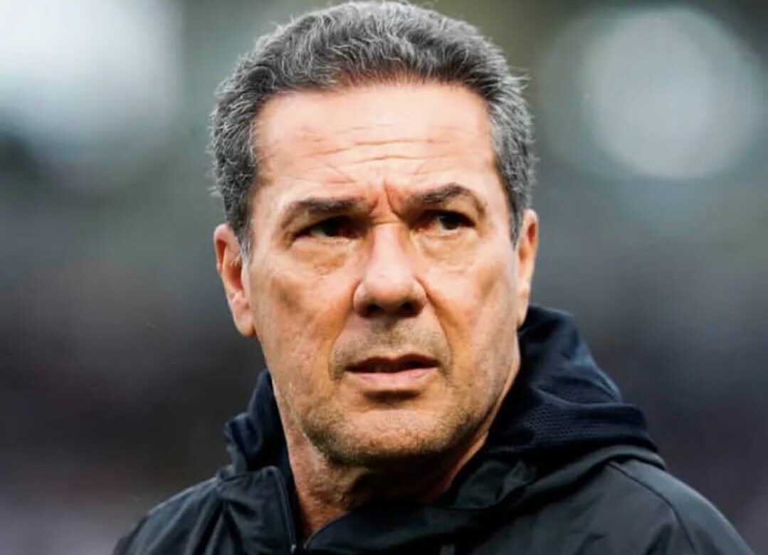 Vanderlei Luxemburgo é internado em UTI com suspeita de infecção pulmonar