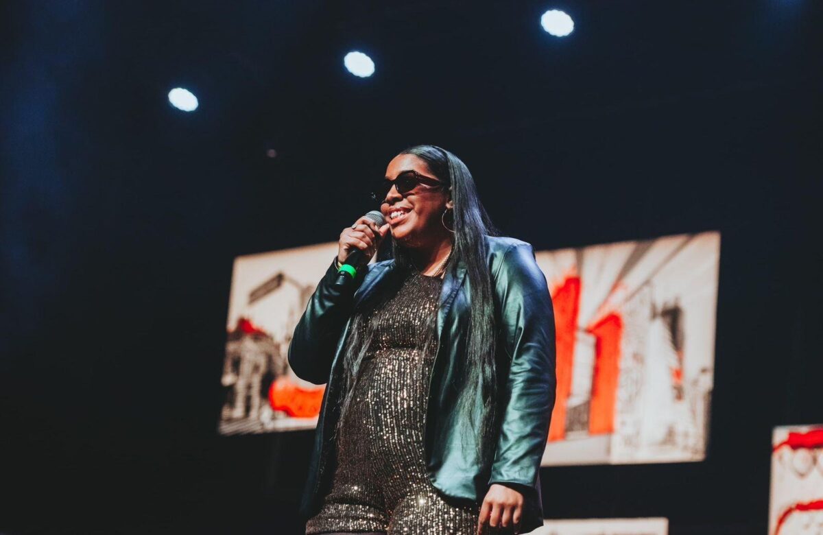 Comediante cega sofre importunação sexual após show de stand-up em São Paulo