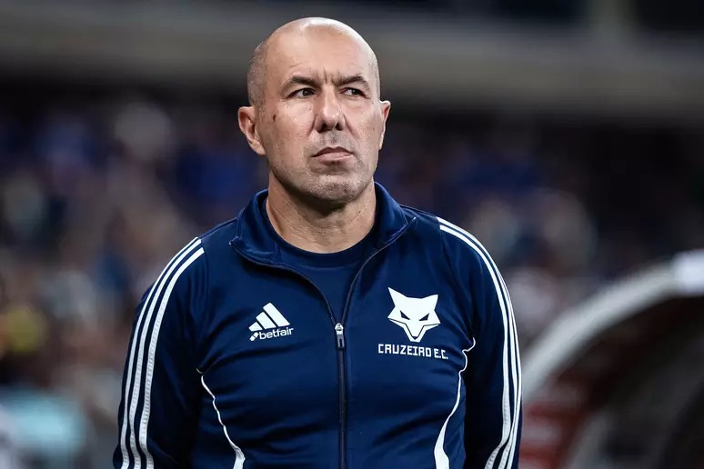 Leonardo Jardim é nome favorito do Flamengo para substituir Filipe Luís