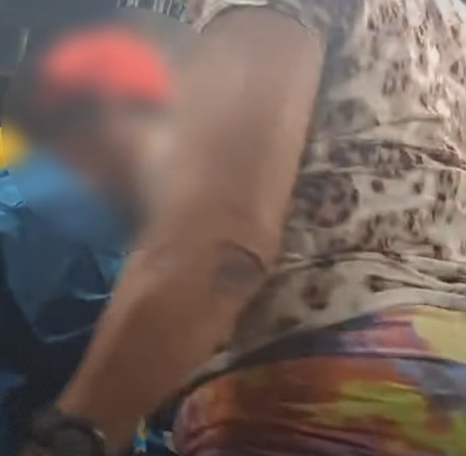 Mãe ameaça e enforca filho dentro de ônibus em Benevides