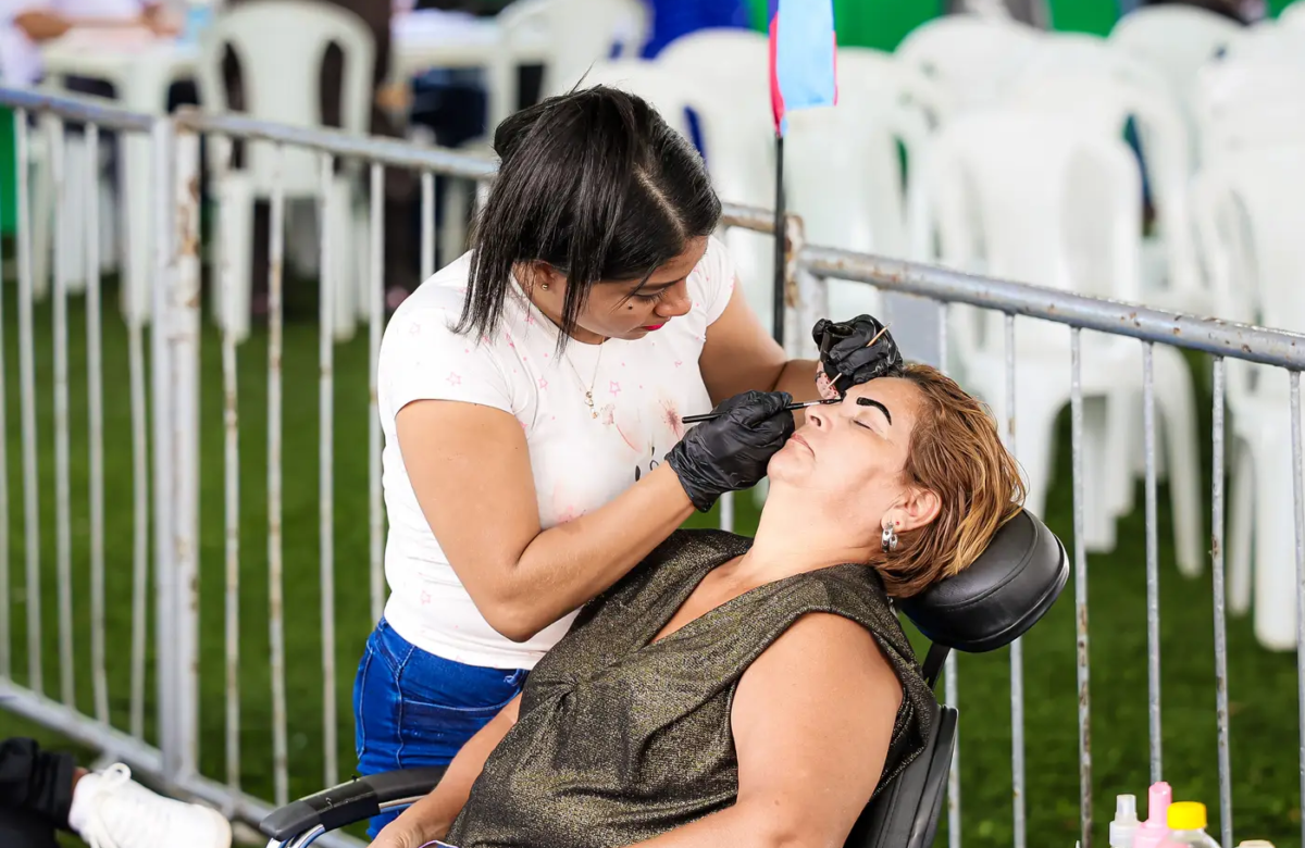 Programa ‘Por Todas Elas’  promove ação de saúde e cidadania no Dia da Mulher