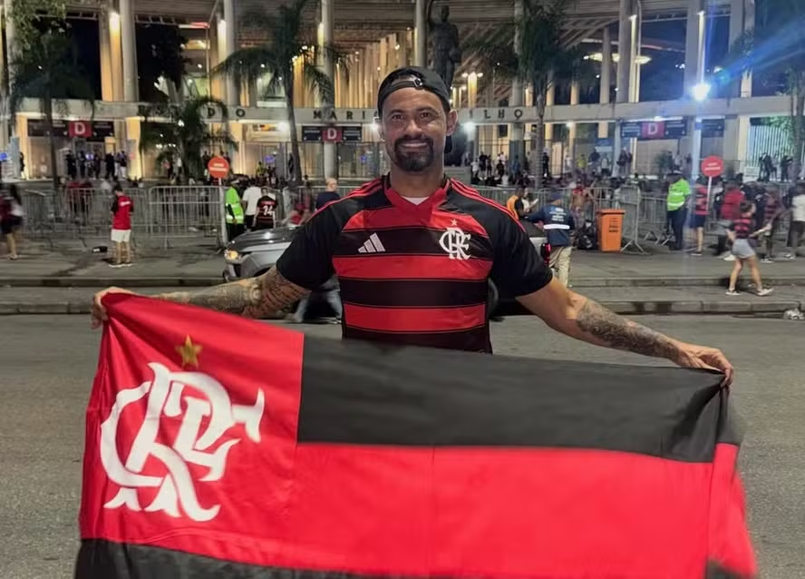 Goleiro Bruno é considerado foragido pela Justiça do Rio após descumprir regras da condicional