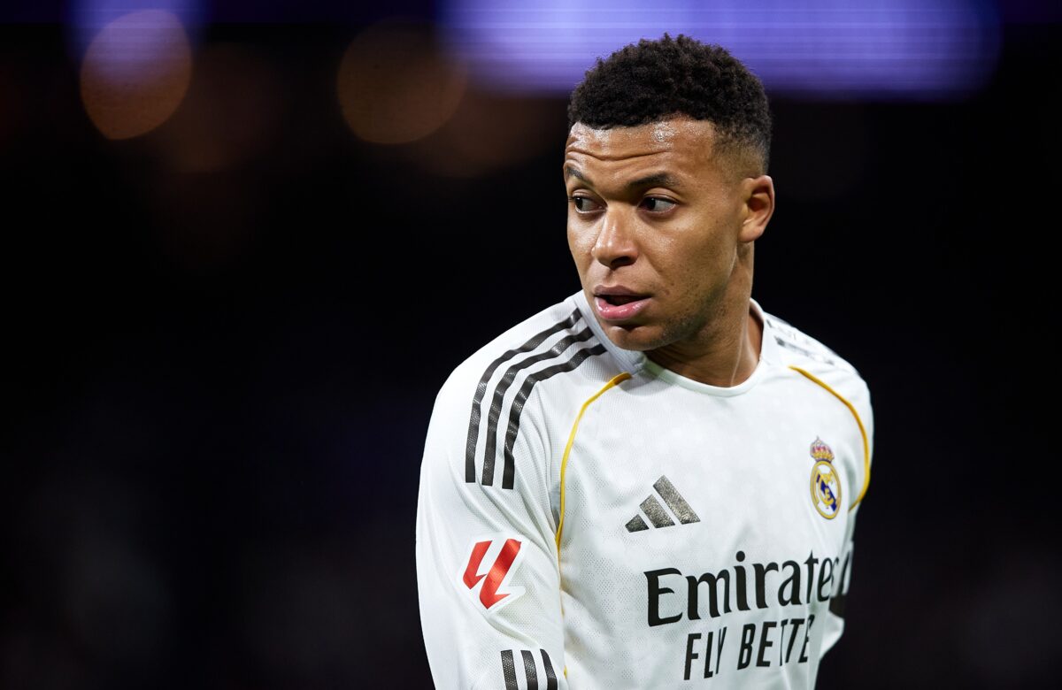 Real Madrid teme perder Mbappé até o fim da temporada; risco de lesão grave trava retorno