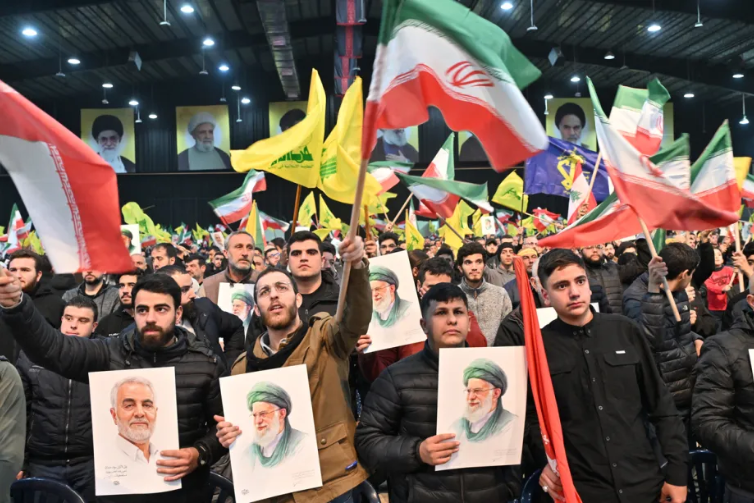 Hezbollah no Líbano volta à guerra após morte de Khamenei e conflito escala no Oriente Médio