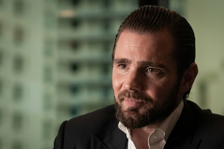 PF encontra mais de 8 mil vídeos em celulares de Vorcaro