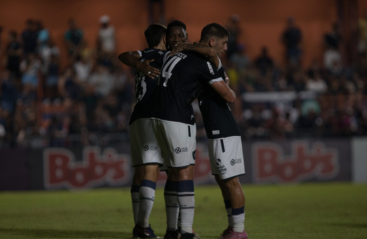 Remo vence Galvez no Modelão e encerra participação na Copa Norte com vitória