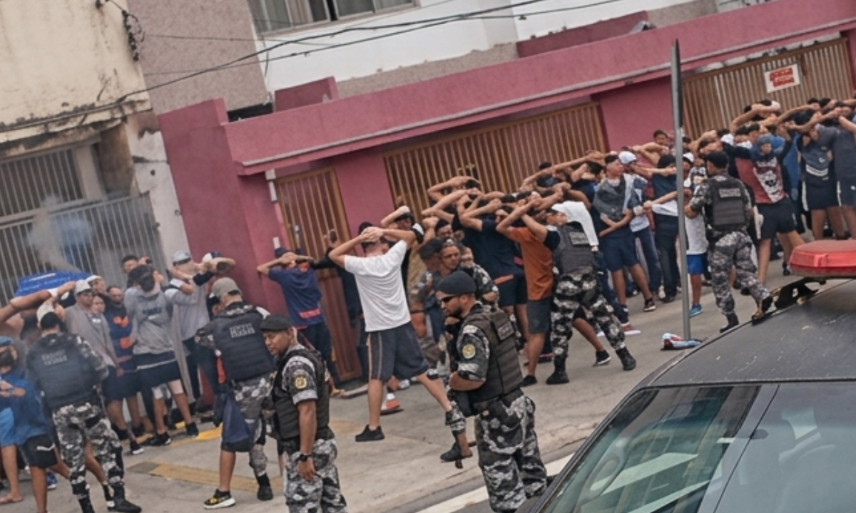 Briga entre torcidas organizadas de Remo e Vasco termina com cerca de 100 presos em Belém