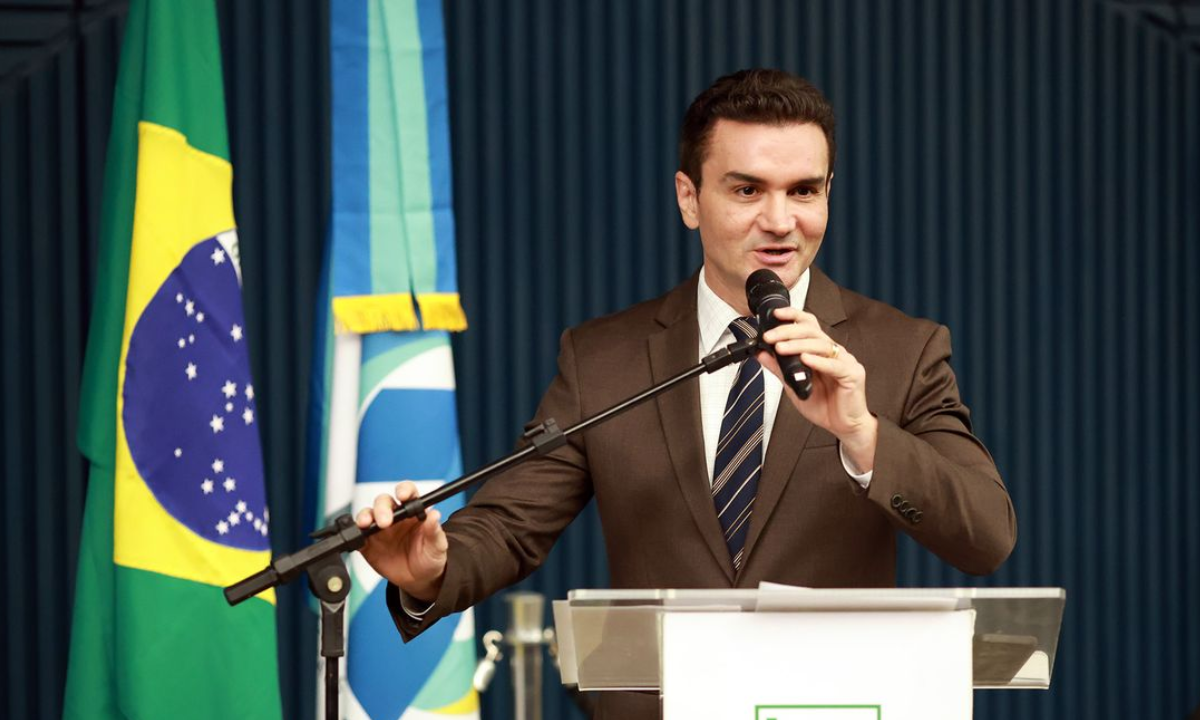 PDT nacional dá sinal verde e lança Celso Sabino ao Senado