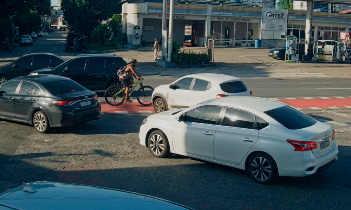 Novo acidente com ciclista é registrado na Senador Lemos dias após morte de adolescente