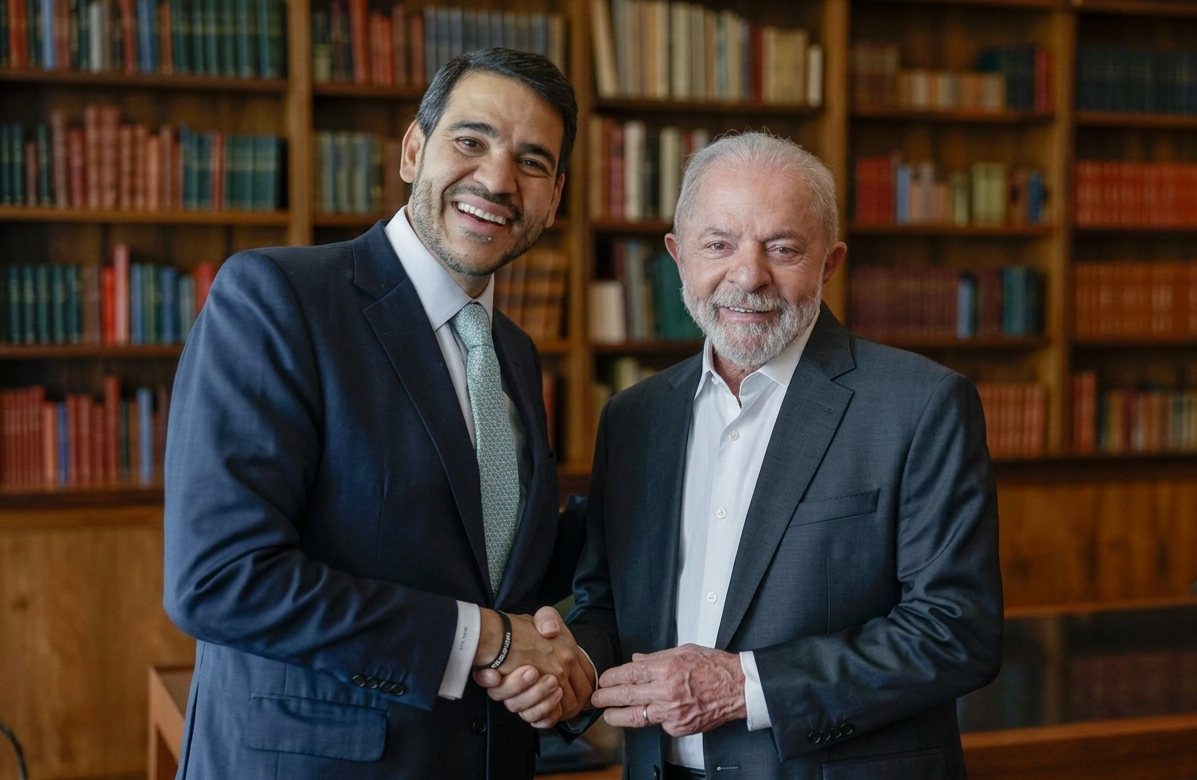 No Alvorada, Lula recebe Jorge Messias e traça estratégia após derrota histórica no Congresso