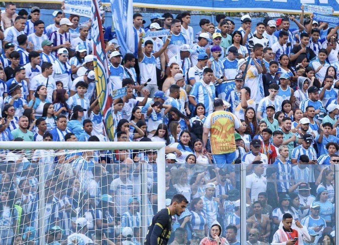 Gabriel Mesquita exalta torcida do Paysandu e pede apoio para o restante da temporada: “12º jogador”