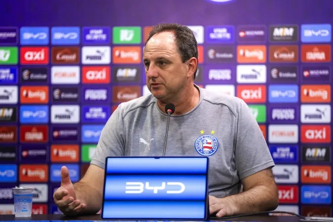 Após ‘olé’ da torcida, Ceni defende elenco e foca em virada contra o Remo na Copa do Brasil