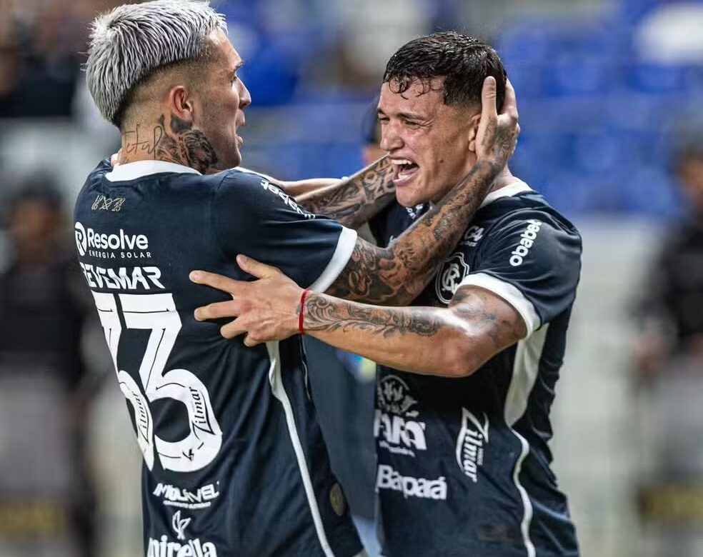 Atacante uruguaio se despede do Remo nas redes sociais: ‘Vou levar sua torcida no meu coração’