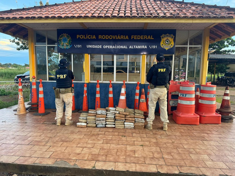 PRF apreende mais de 100 kg de maconha na Transamazônica e prende três pessoas em Altamira