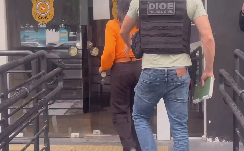 Servidora pública é presa em shopping de Belém por suspeita de desvio de equipamento da rede municipal de saúde