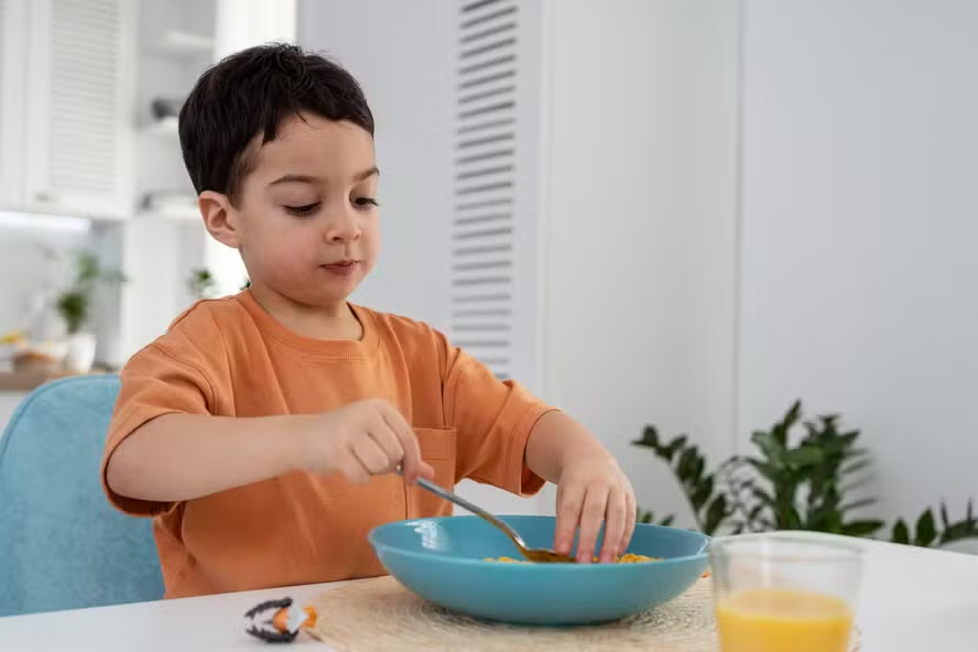 Autismo: por que a seletividade alimentar não é apenas frescura; saiba como lidar
