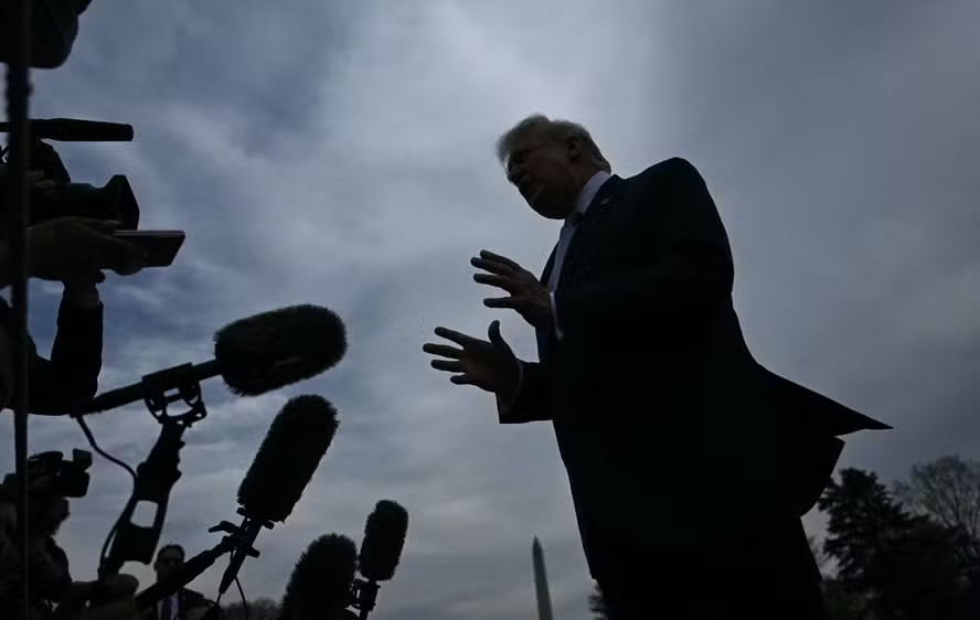 Irã pode ser derrubado em uma noite, e essa noite pode ser amanhã, diz Trump