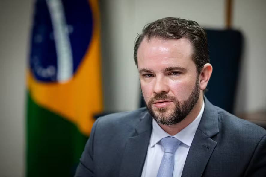 Ministro Dario Durigan afirma que programa de renegociação de dívidas será anunciado esta semana; descontos podem chegar a 90%