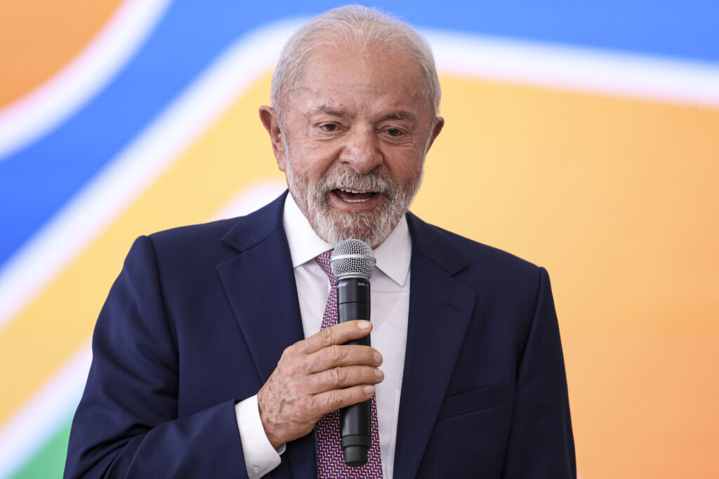 Lula afirma que governo vai enviar projeto de escala 6×1 nesta semana