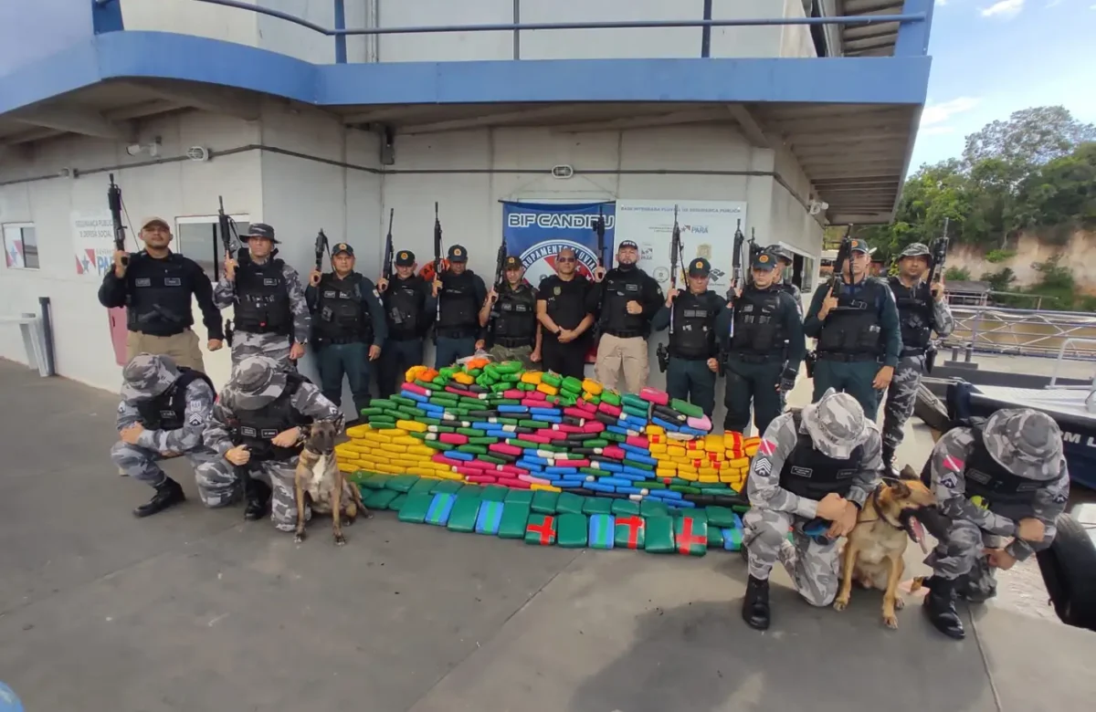 Mais de 350 kg de drogas são apreendidos em embarcação que seguia para Belém