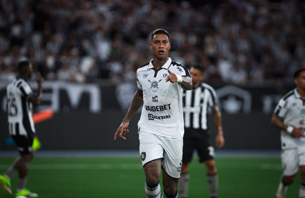 Remo vira sobre o Botafogo no Nilton Santos e respira na luta contra o Z-4