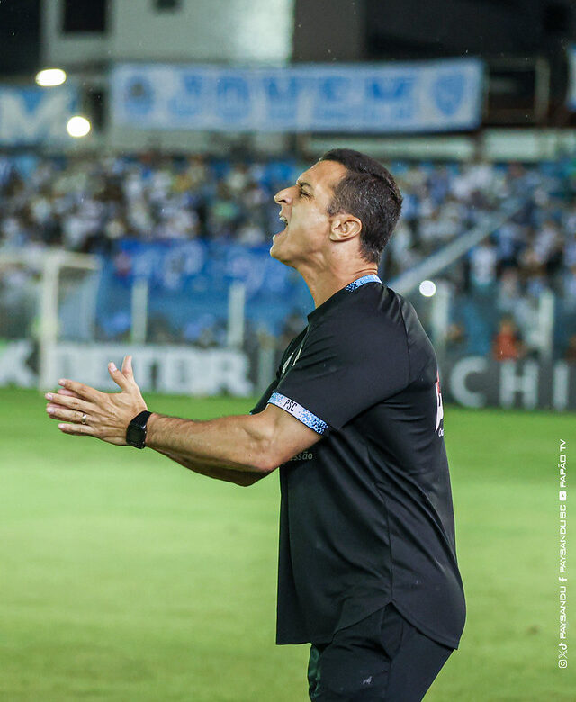 ‘Todo jogo é o mais importante da nossa vida’, afirma técnico do Paysandu após vaga na final da Copa Norte