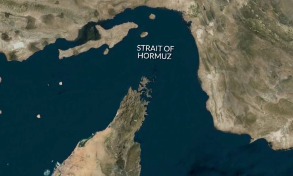 Navios de guerra dos EUA foram impedidos de entrar no Estreito de Ormuz após ataques, afirma Irã