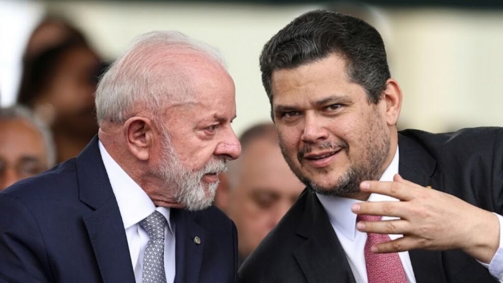 Governo Lula avalia retaliação a Davi Alcolumbre após rejeição de Jorge Messias para o STF